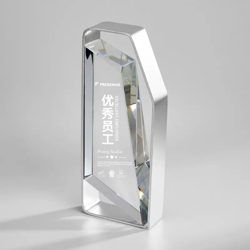 Kristal plaket